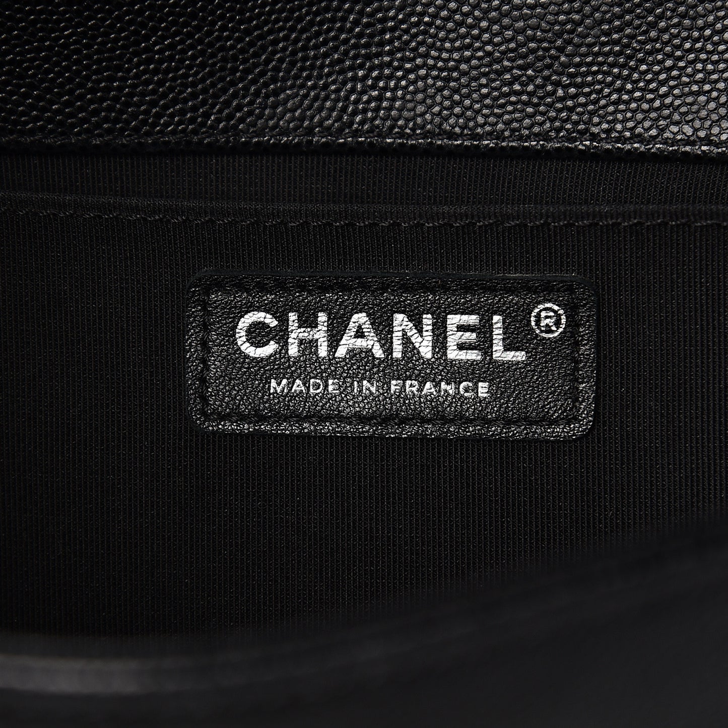 Caviar Quilted Medium Boy Flap Black