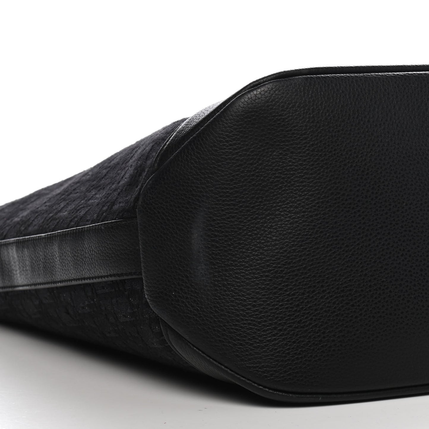 HOMME Oblique Grained Calfskin Tote Black