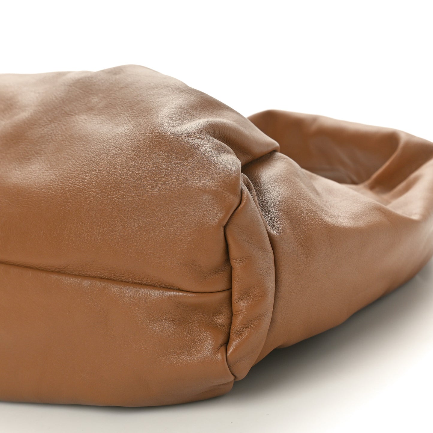 Smooth Butter Calfskin Small The Shoulder Pouch Cammello