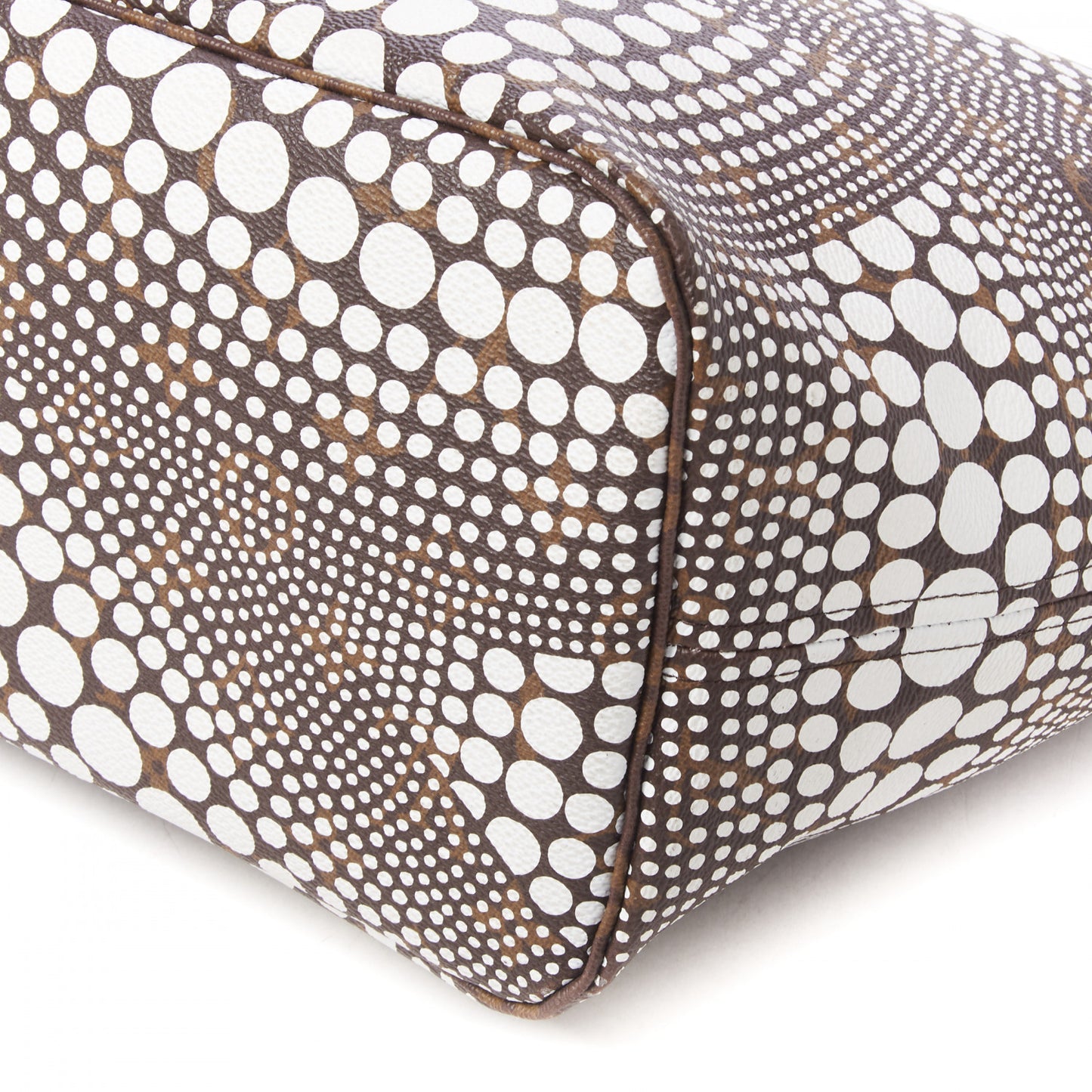 Monogram Kusama Waves Neverfull MM White
