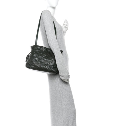 Loewe Calfskin Quilted Flamenco Knot Clutch Verde 2 of 10