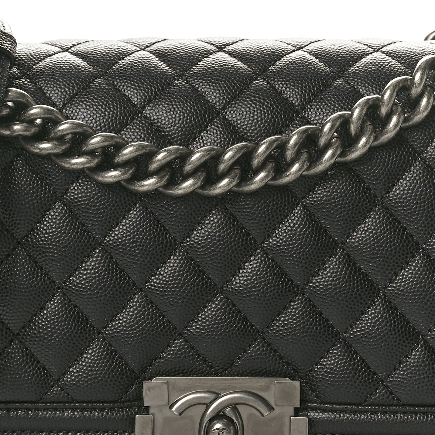 Caviar Quilted Medium Boy Flap Black