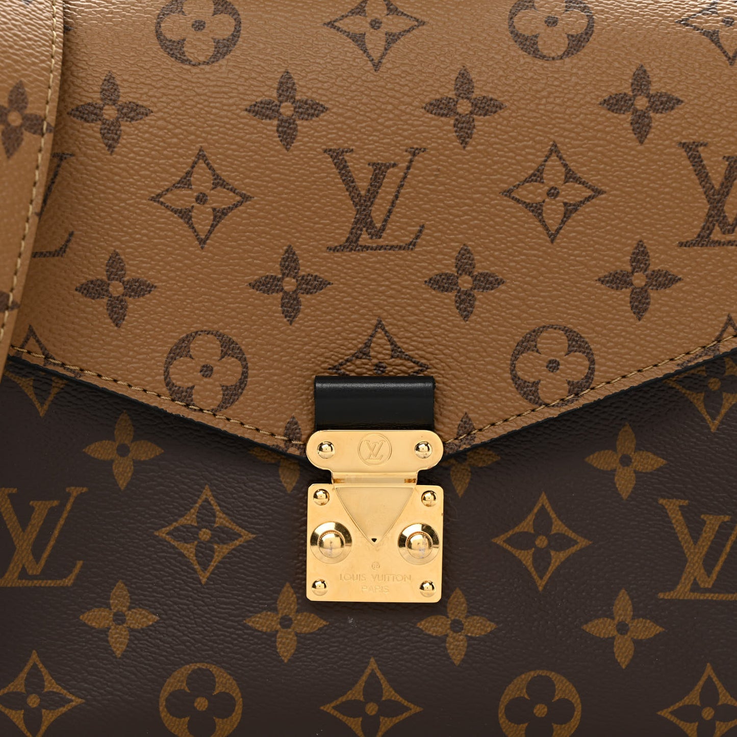 Reverse Monogram Pochette Metis