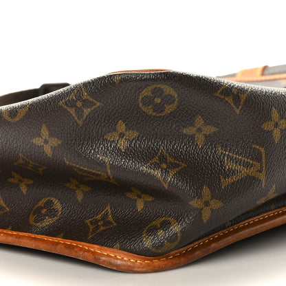 Louis Vuitton Monogram Sac Gibeciere GM 8 of 8