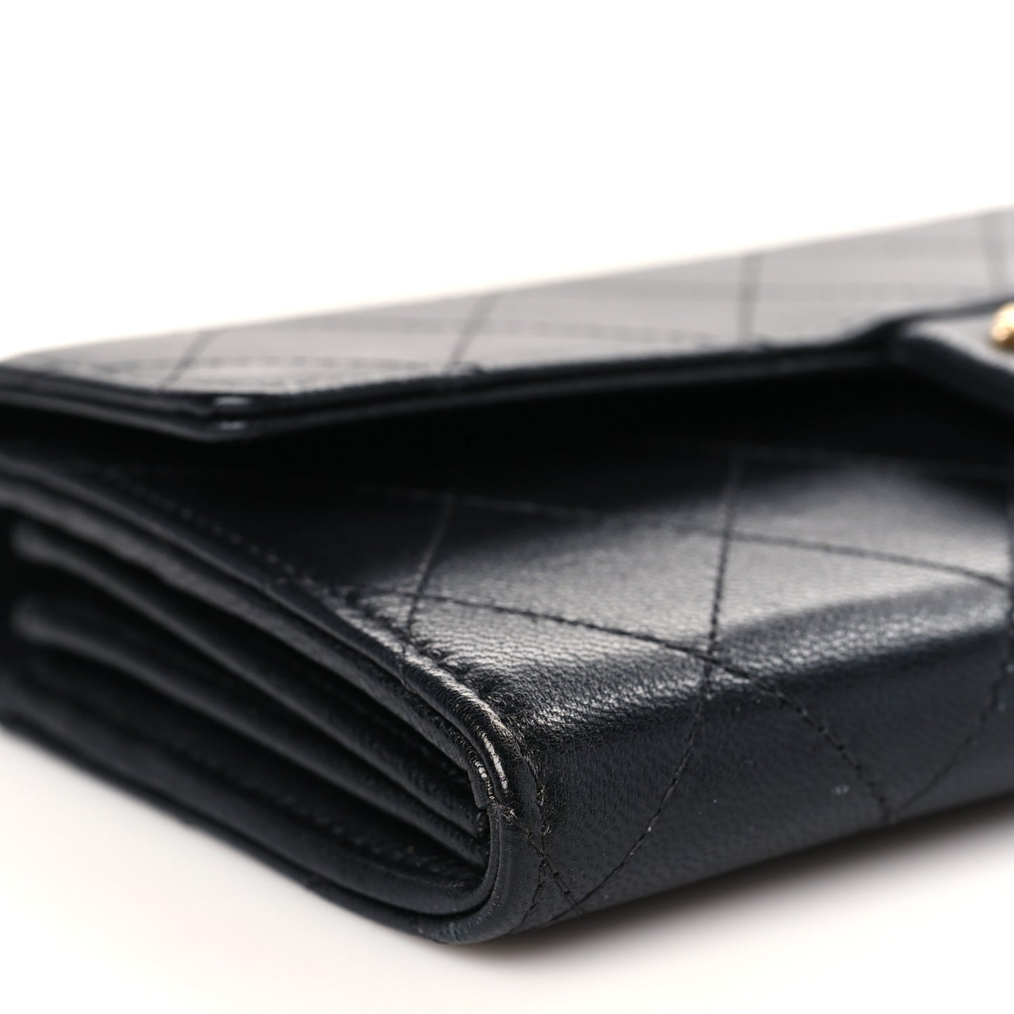 Goatskin Quilted Chic Pearls Clutch With Chain Black