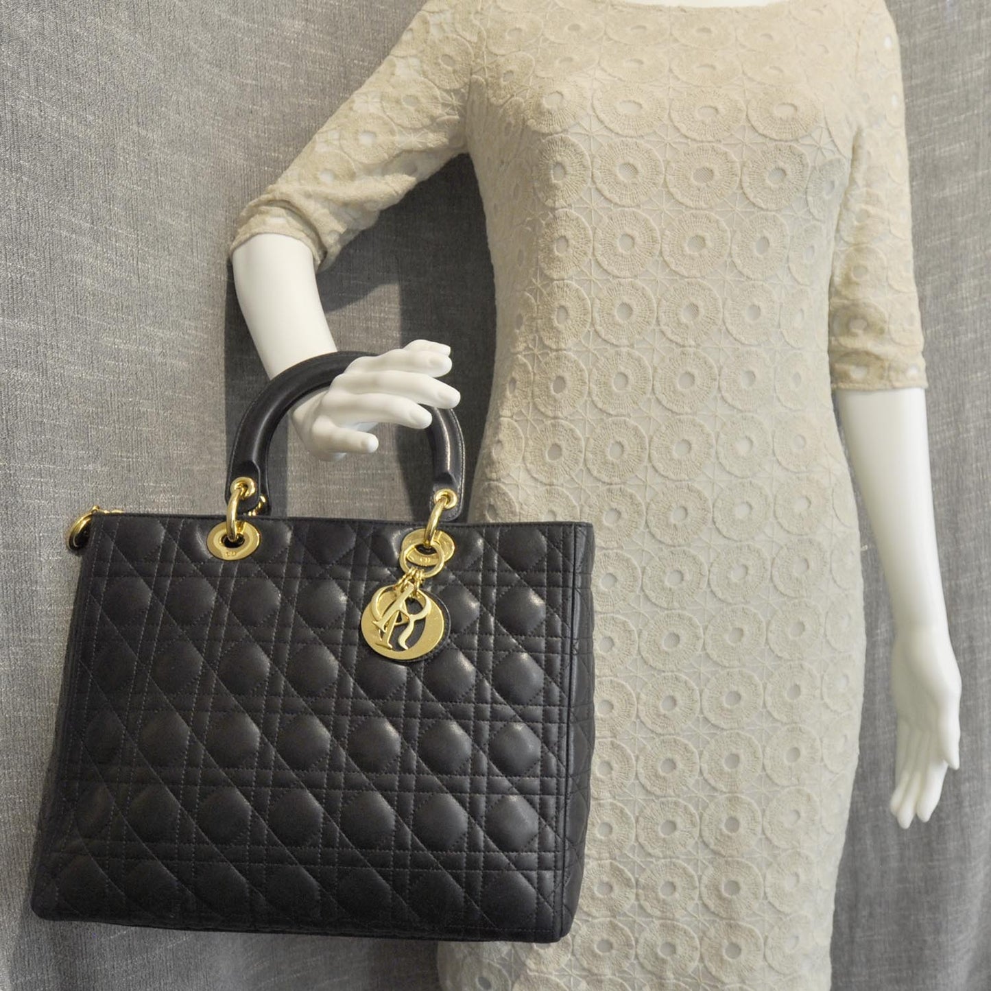 Leather Cannage Large Lady Dior Black