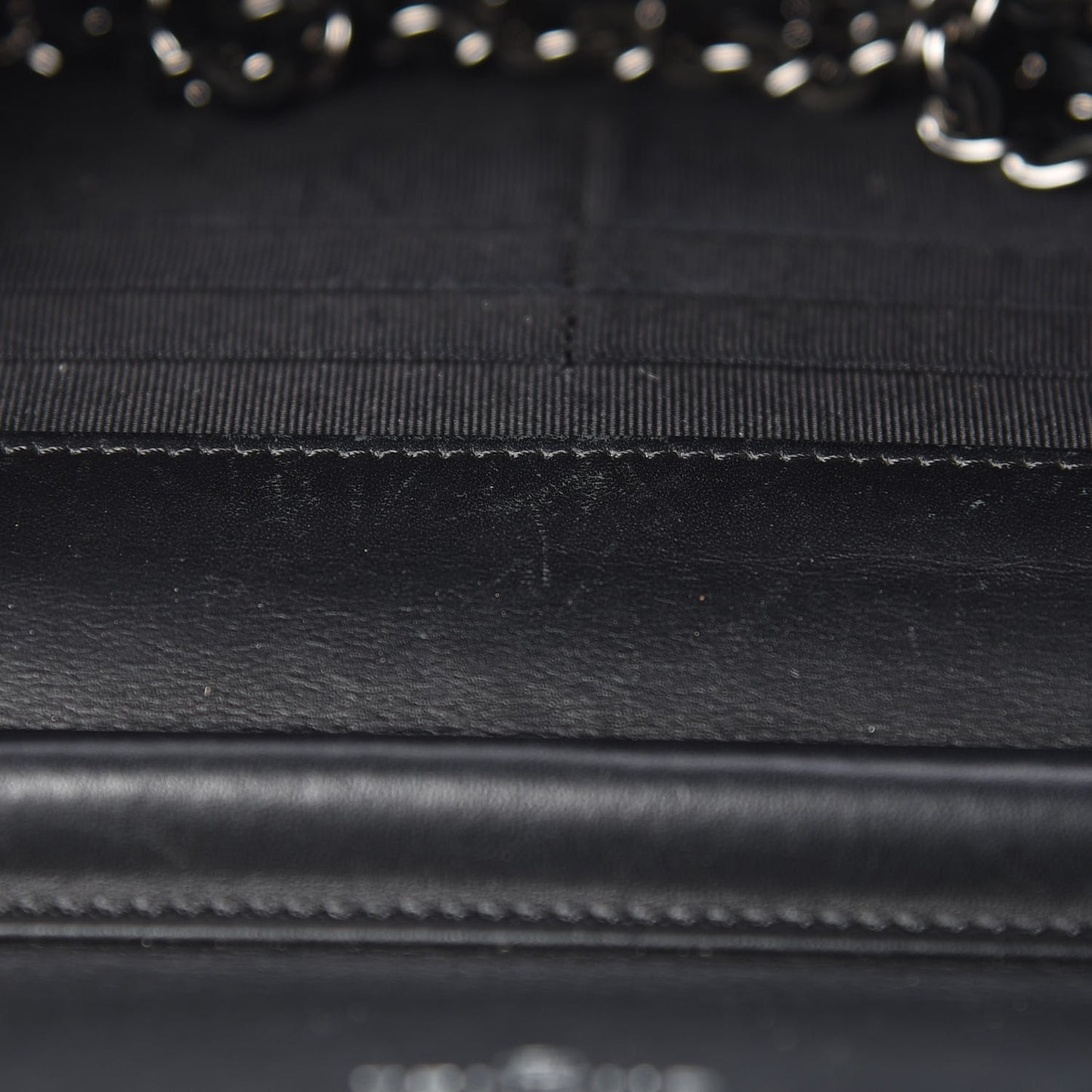 Patent Quilted Wallet On Chain WOC Black