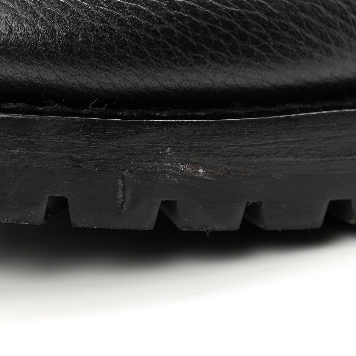 Louis Vuitton Grained Calfskin Monogram Discovery Flat Ankle Boots 40 10 of 13