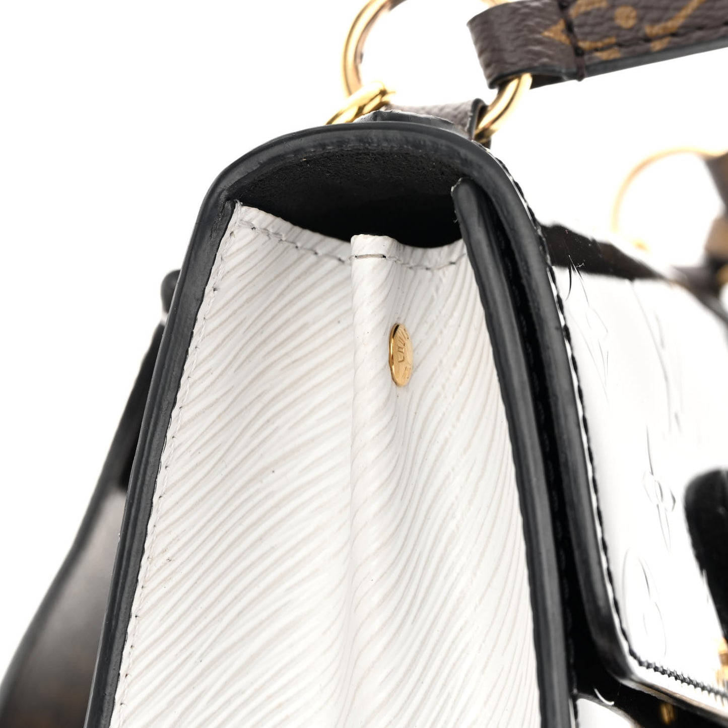 Vernis Epi Monogram Spring Street Black
