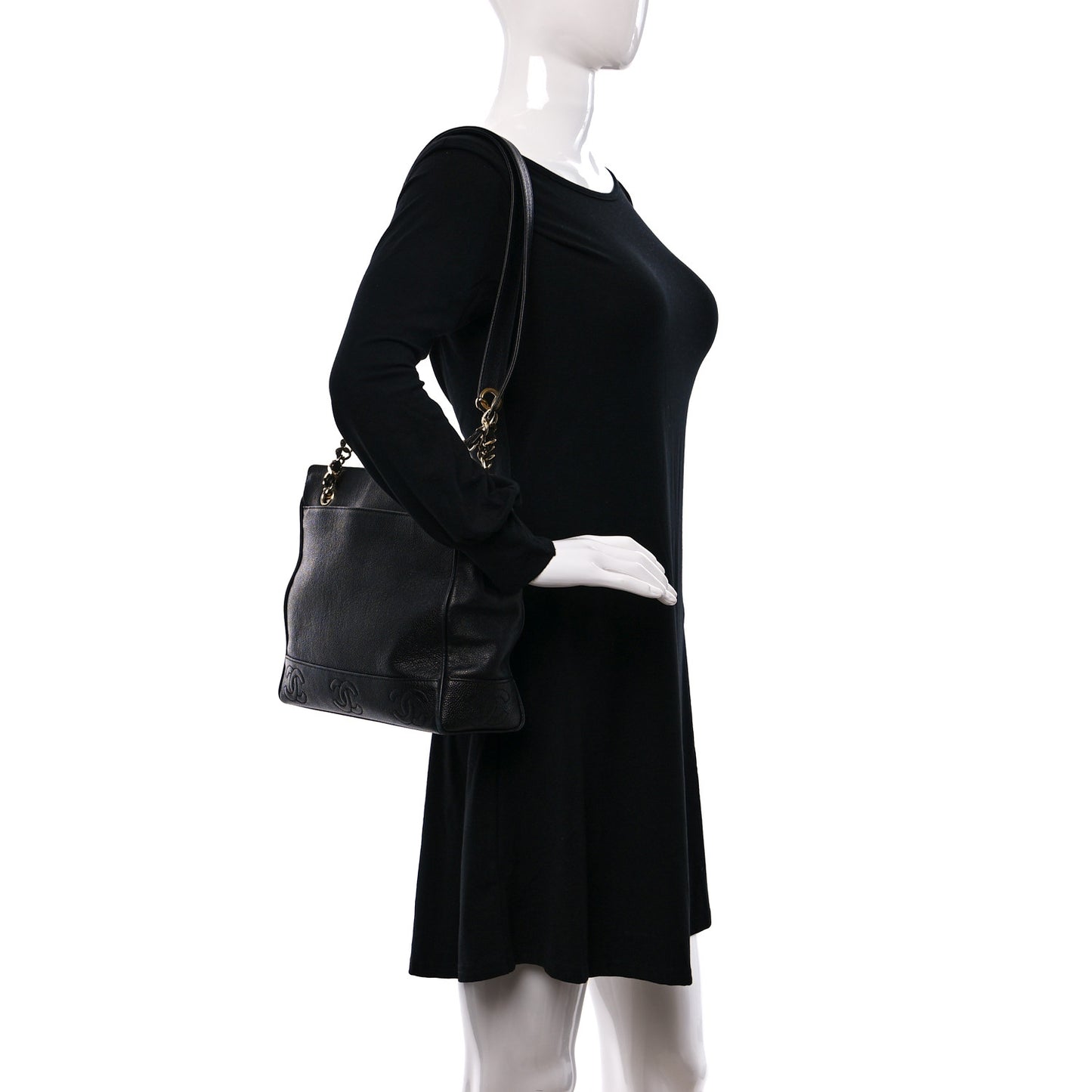 Caviar CC Shoulder Bag Black