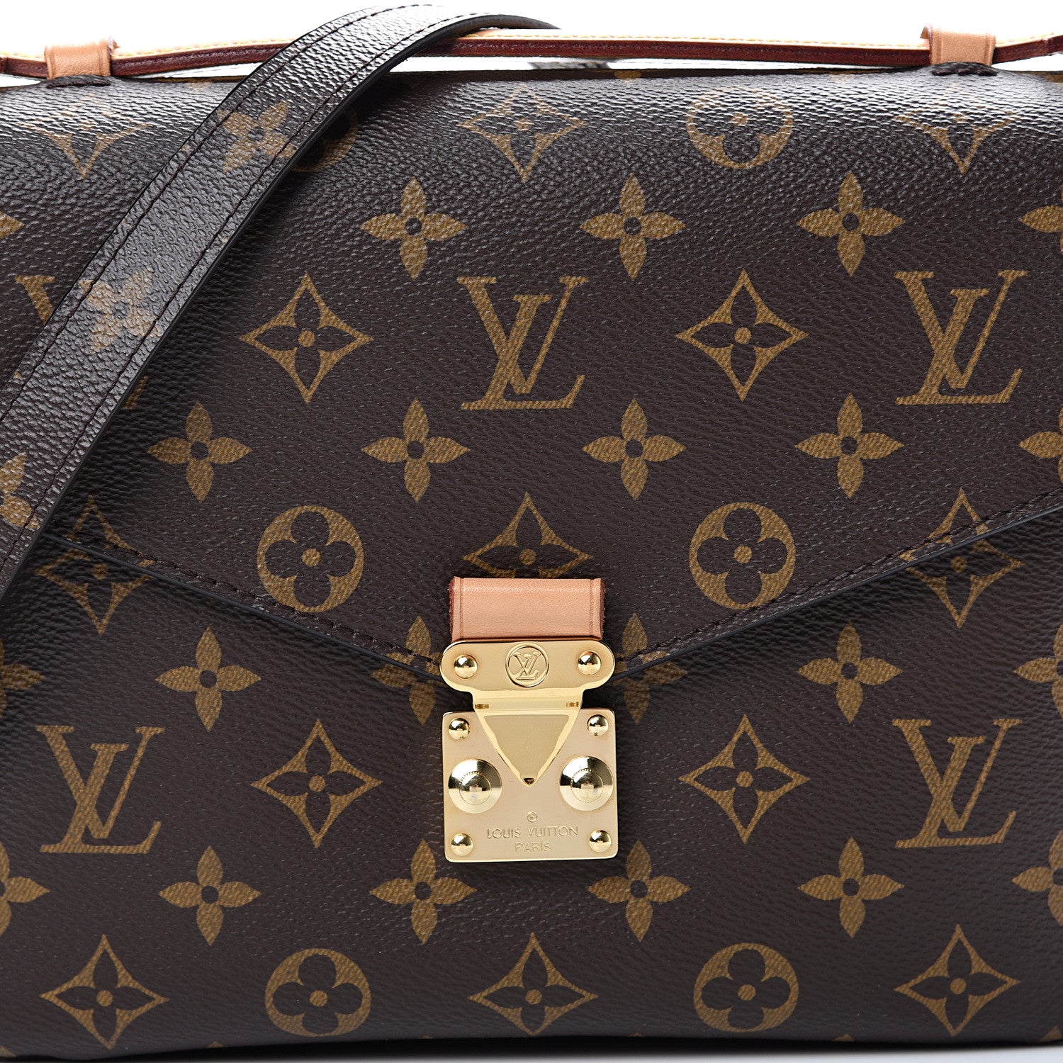 Louis Vuitton Monogram Pochette Metis 8 of 11