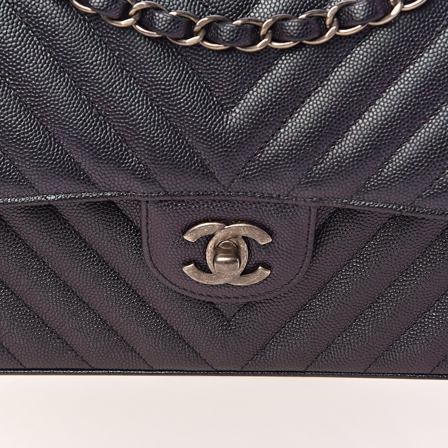 Iridescent Caviar Chevron Quilted Medium Double Flap Black