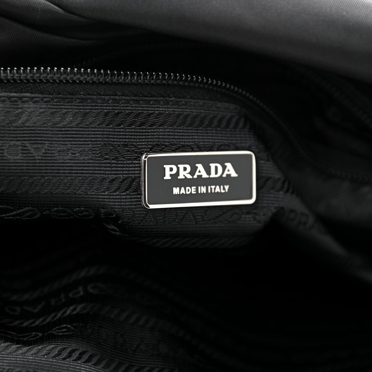 Tessuto Nylon Saffiano Logo Messenger Bag Black