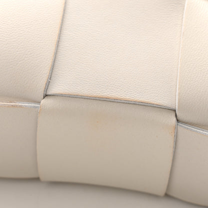 Bottega Veneta Lambskin Maxi Intrecciato Cassette Crossbody Bag White 21 of 25