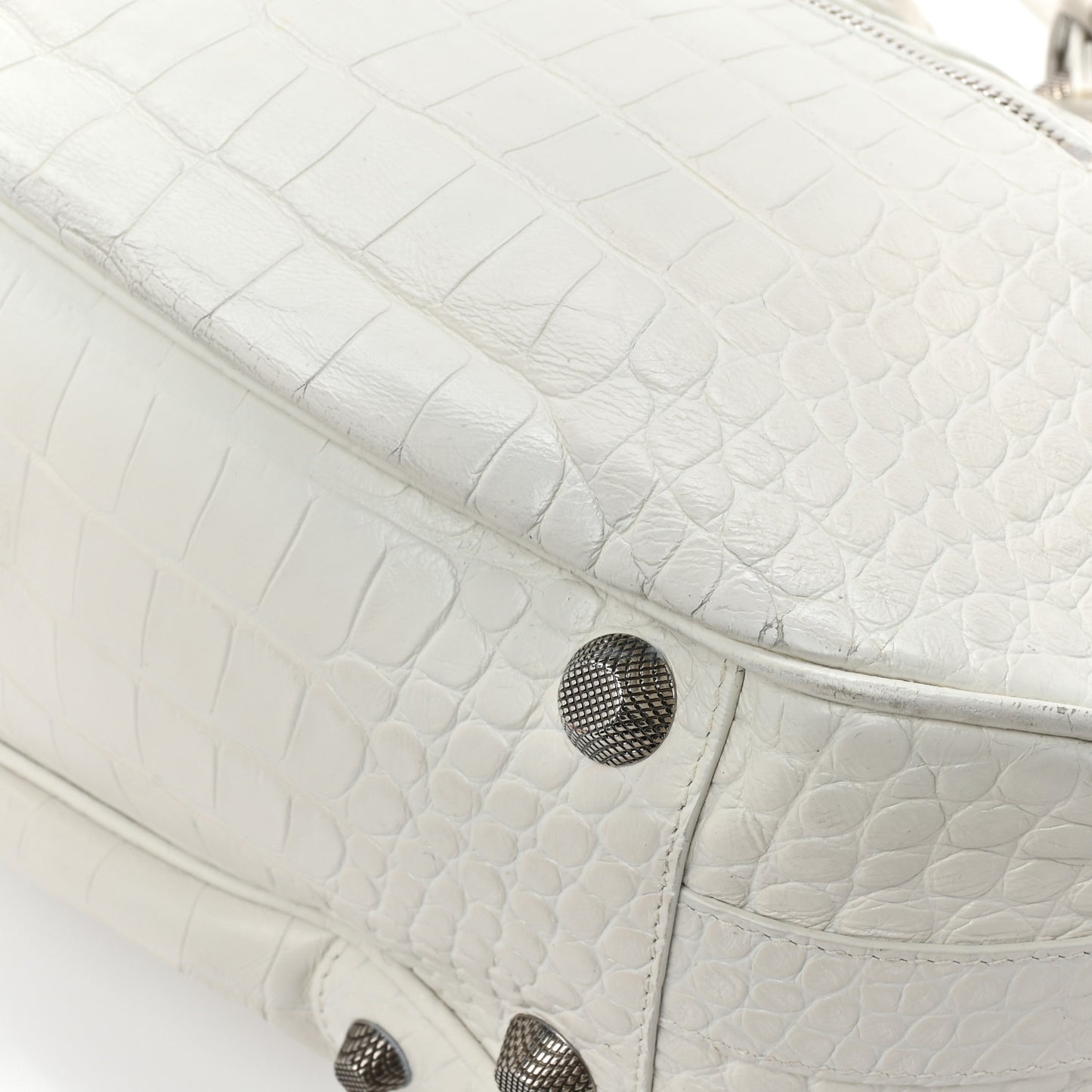 Extra Supple Calfskin Crocodile Embossed Medium Le Cagole Shoulder Bag White