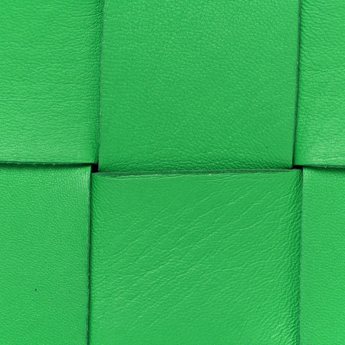 Lambskin Maxi Intrecciato Cassette Crossbody Bag Grass