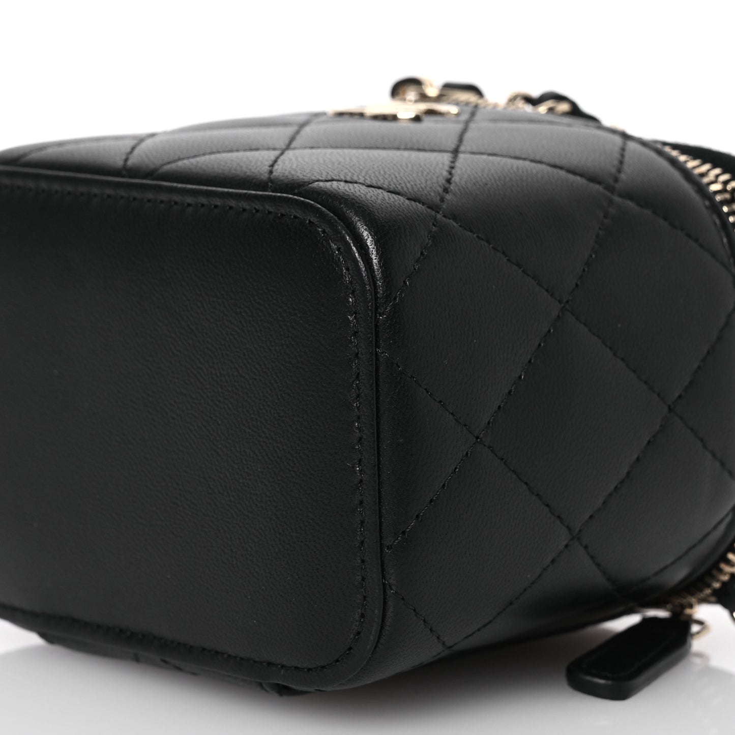 Lambskin Quilted Mini Vanity Case With Pearl Chain Black