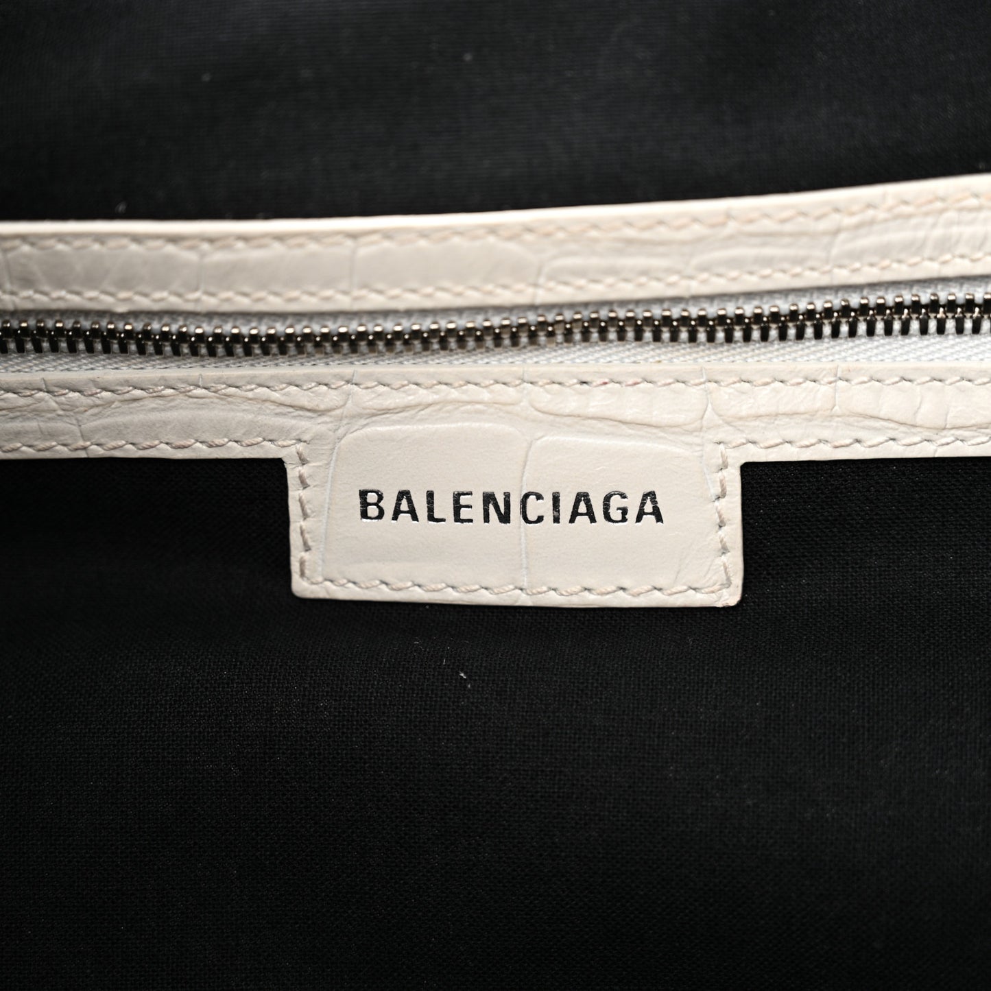 Extra Supple Calfskin Crocodile Embossed Medium Le Cagole Shoulder Bag White