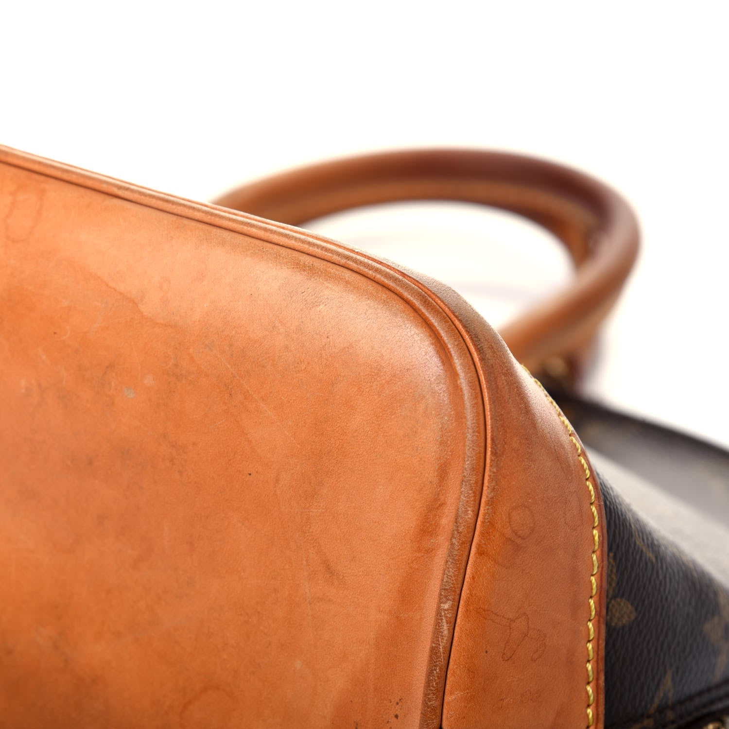 Louis Vuitton Monogram Alma PM 17 of 36