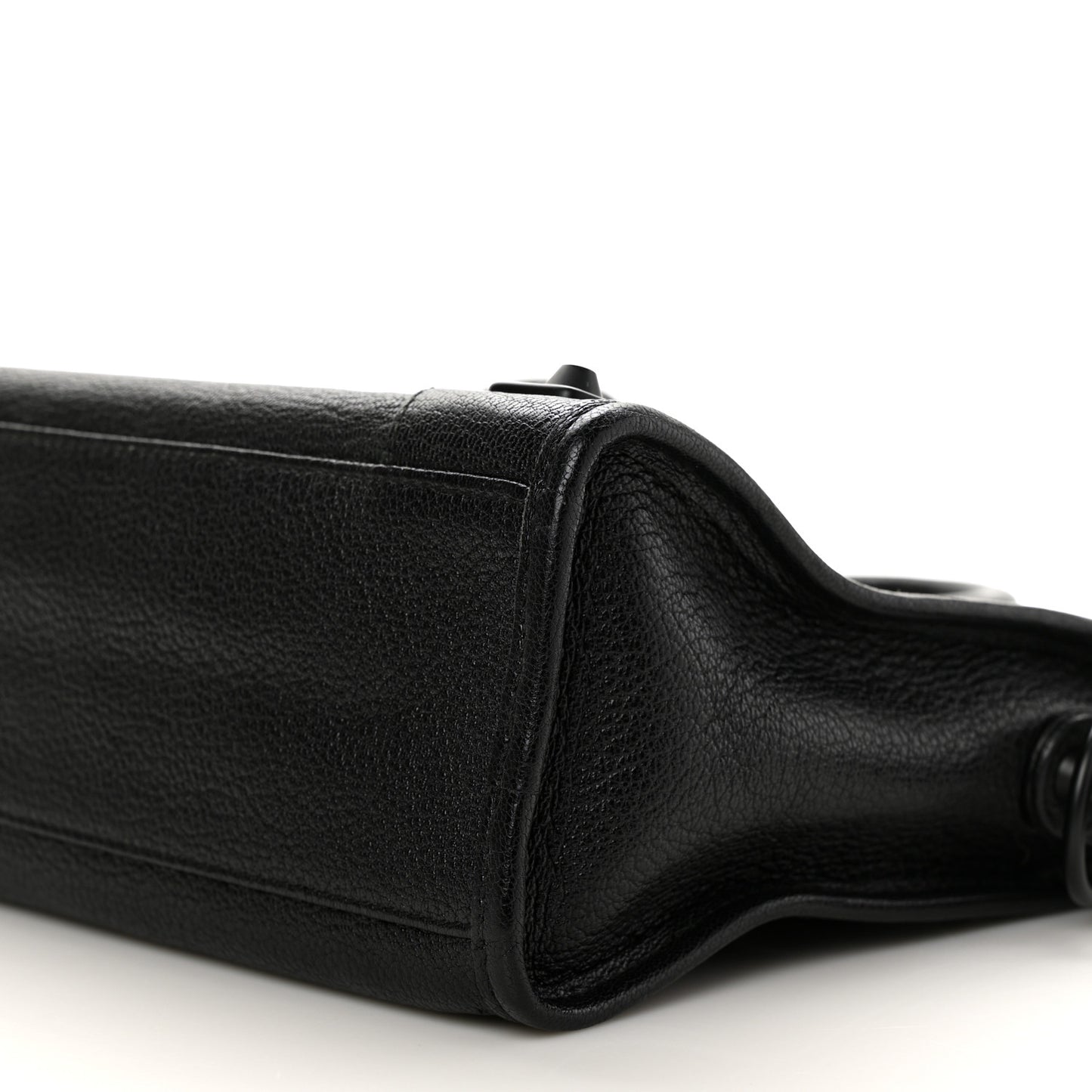 Chevre Black Metallic Edge Hardware S City Black