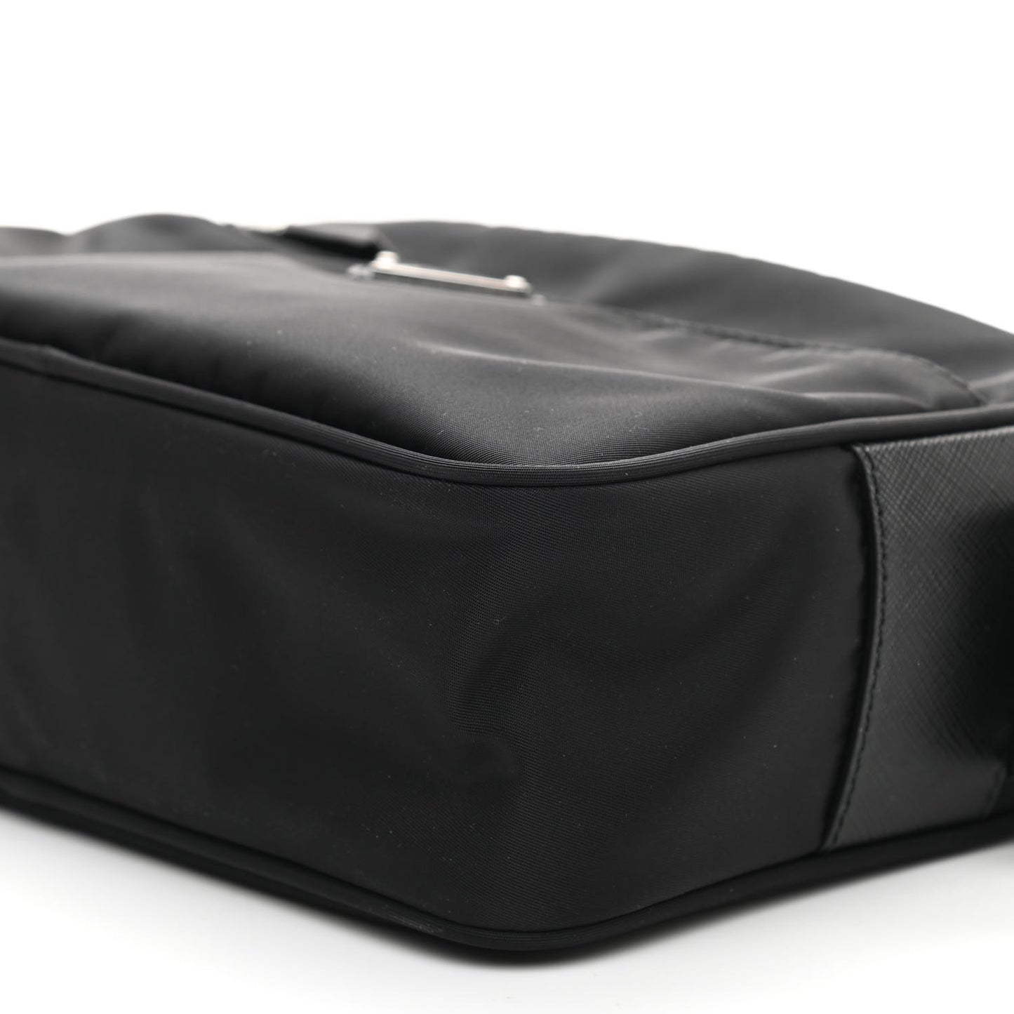 Nylon Vela Messenger Bag Black