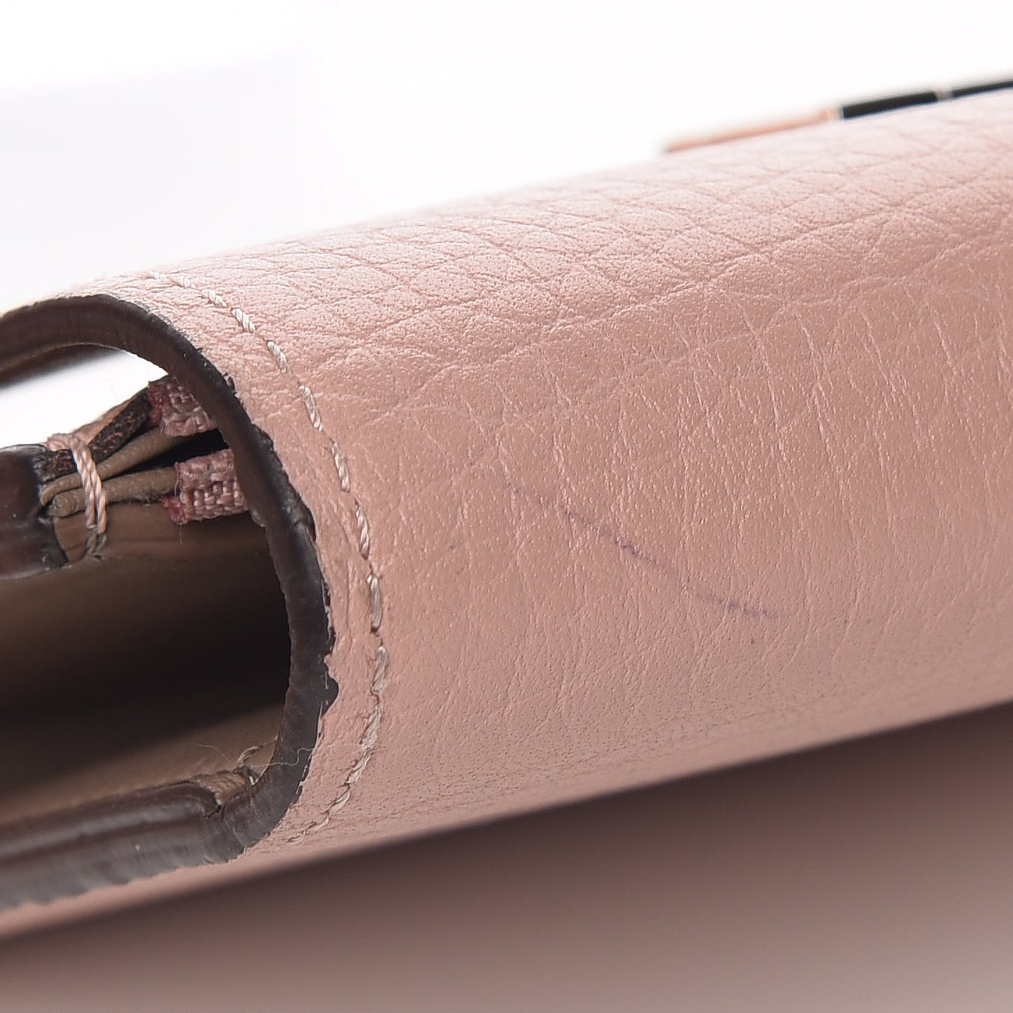 Taurillon Capucines Compact Wallet Magnolia
