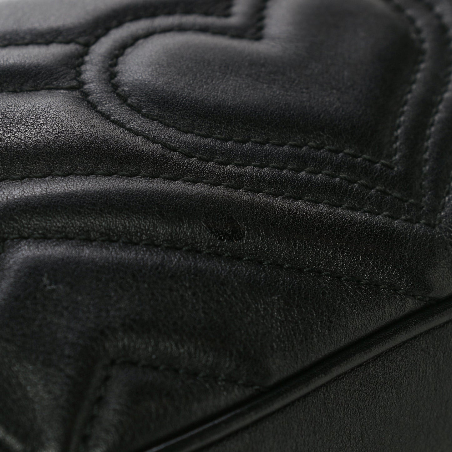 Calfskin Matelasse Super Mini GG Marmont Shoulder Bag Black