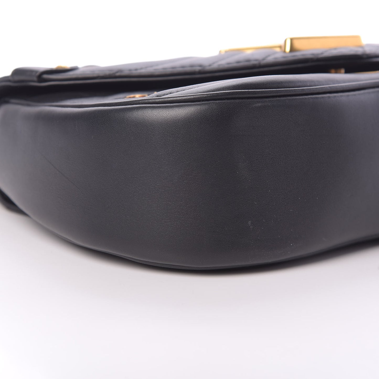 Calfskin Love Lock New Wave Chain MM Black