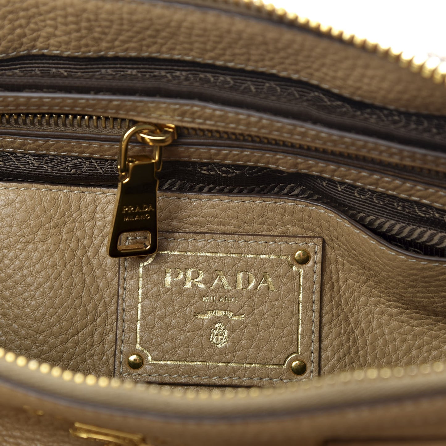 Vitello Daino Shopping Satchel Sughero