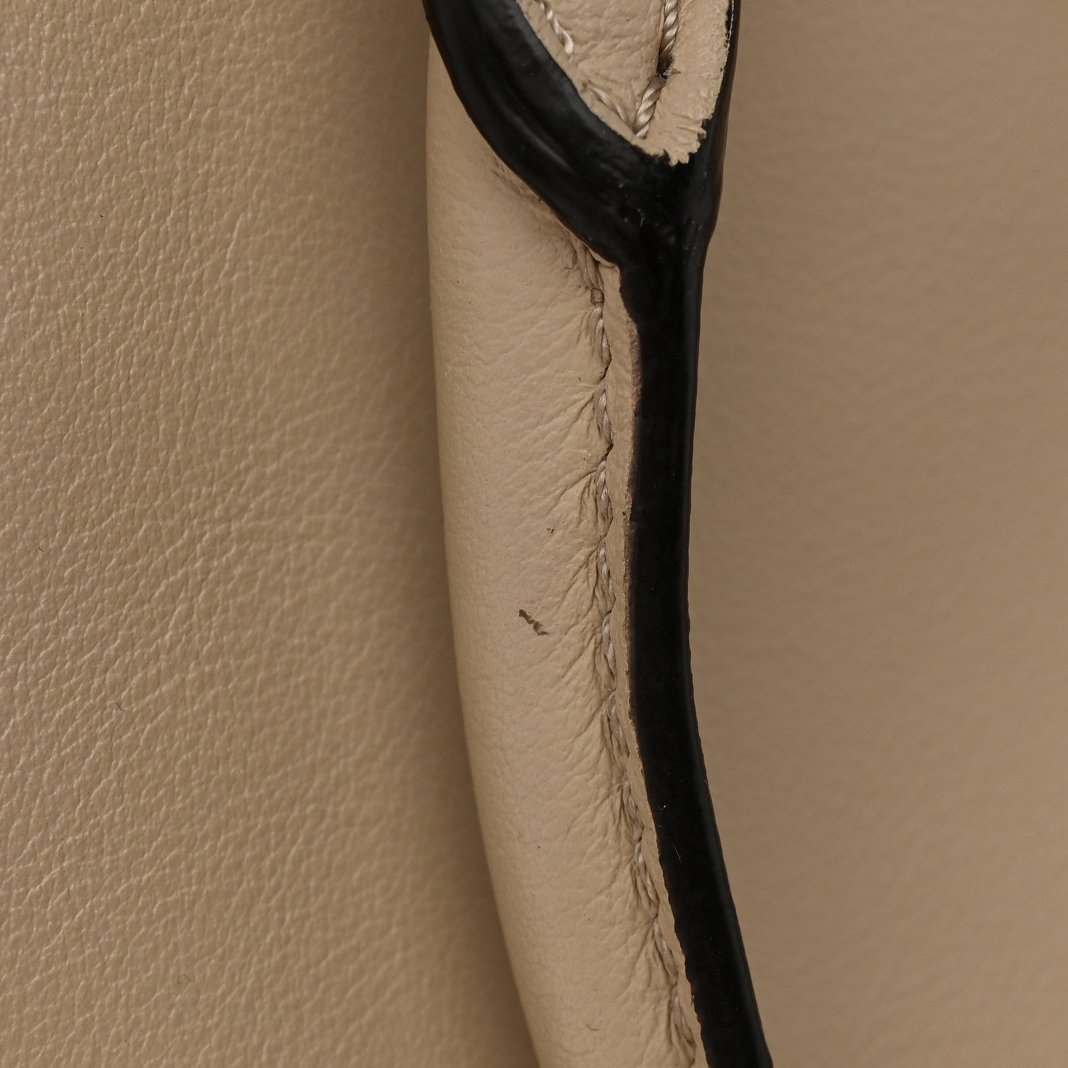 Fendi Vitello Grace King Karligraphy Chain Bucket Bag Nuvola Praline 18 of 18