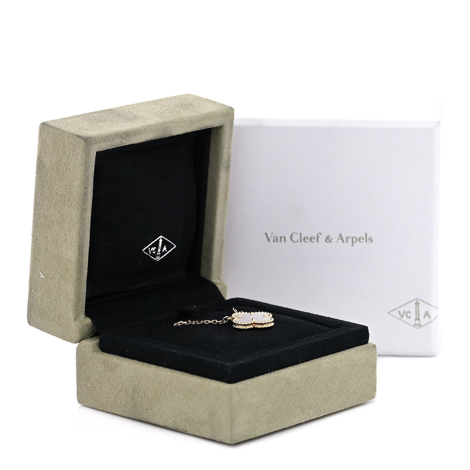 Van Cleef & Arpels 18K Yellow Gold Mother of Pearl Vintage Alhambra Pendant Necklace 7 of 7