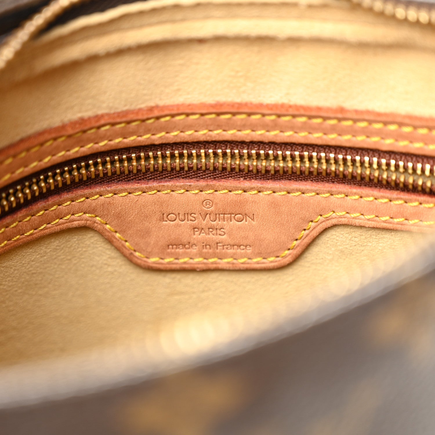 Louis Vuitton Monogram Looping MM 6 of 17