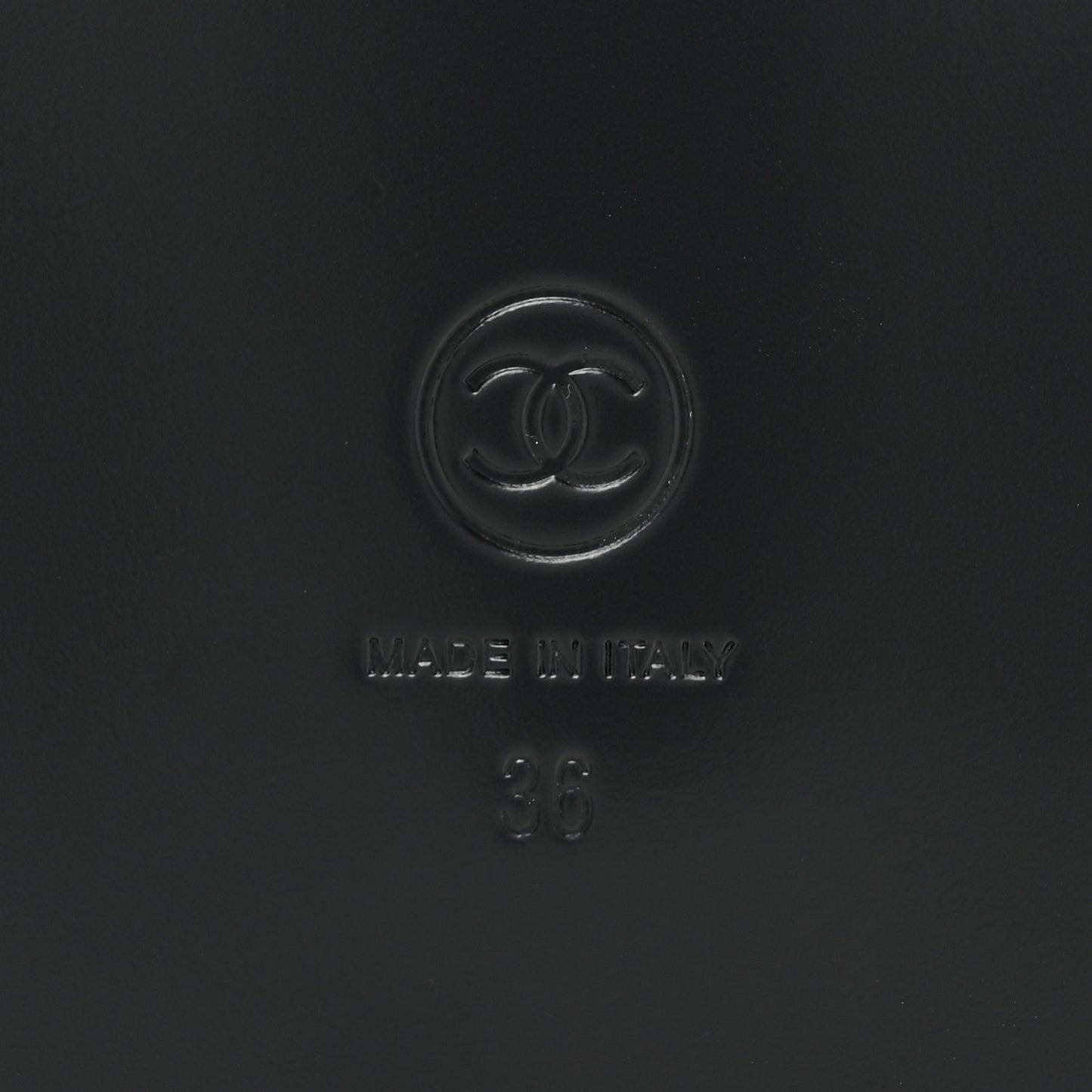 Crumpled Shiny Lambskin Velcro Dad Sandals 36 Black