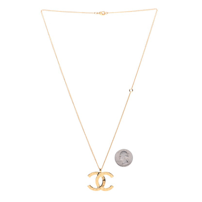 Chanel Metal CC Paris Button Necklace Gold 2 of 5
