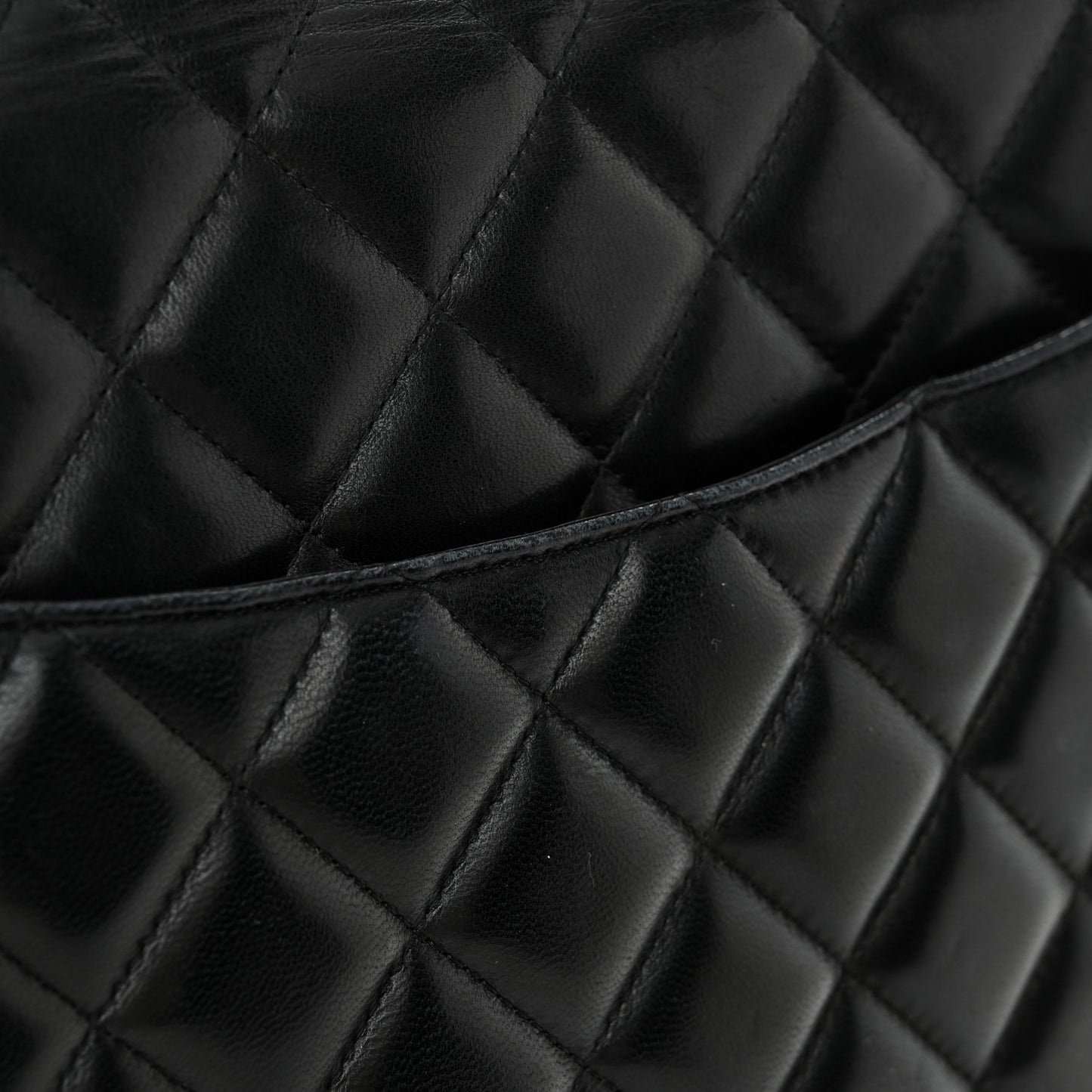 Lambskin Quilted Maxi Single Flap Black