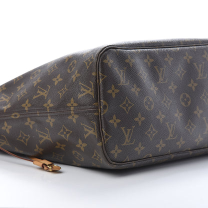 Louis Vuitton Monogram Neverfull MM 10 of 18