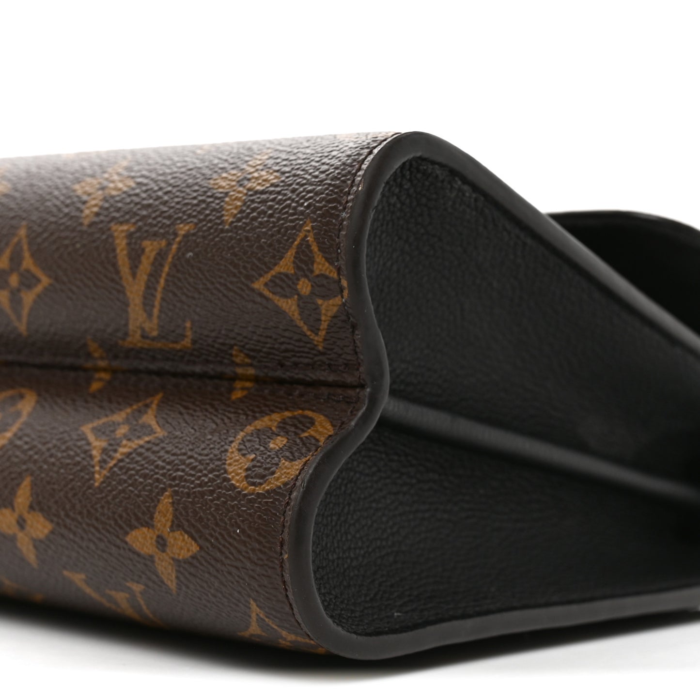 Monogram Victoire Black