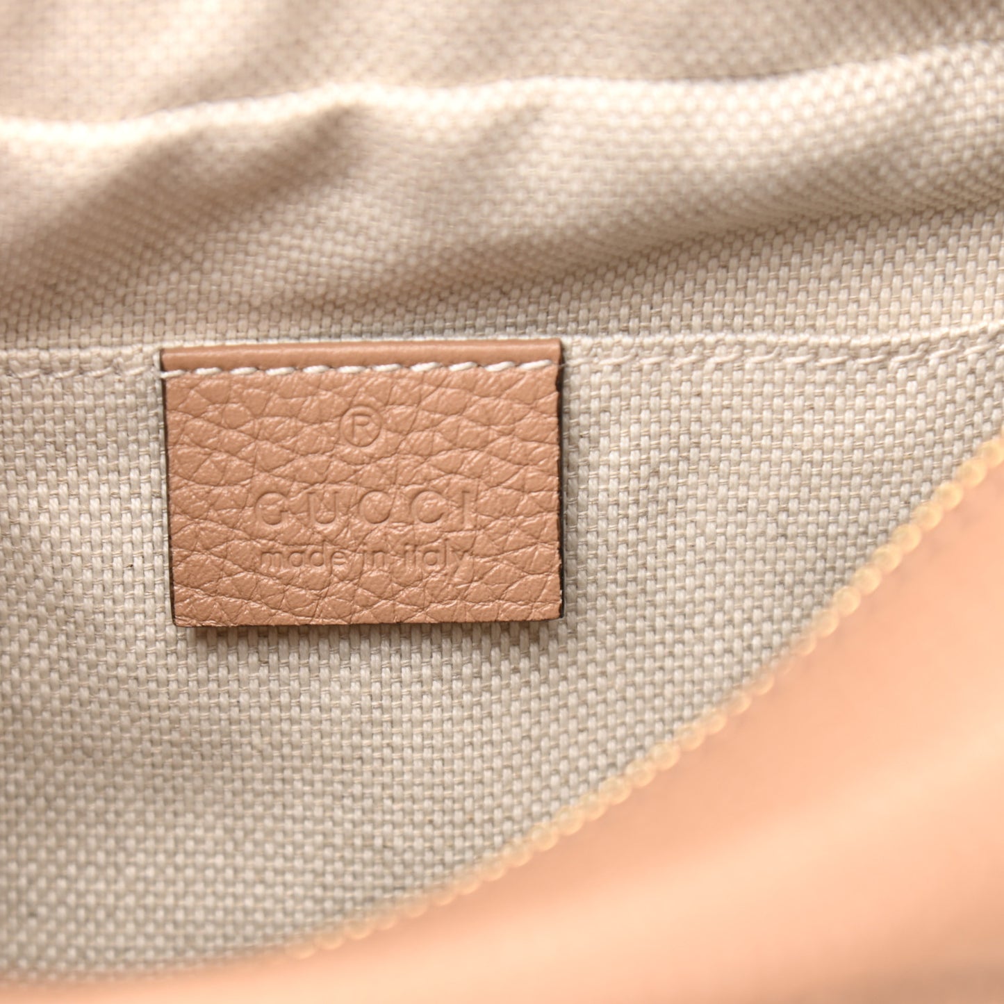 Pebbled Calfskin Small Soho Disco Bag Camelia