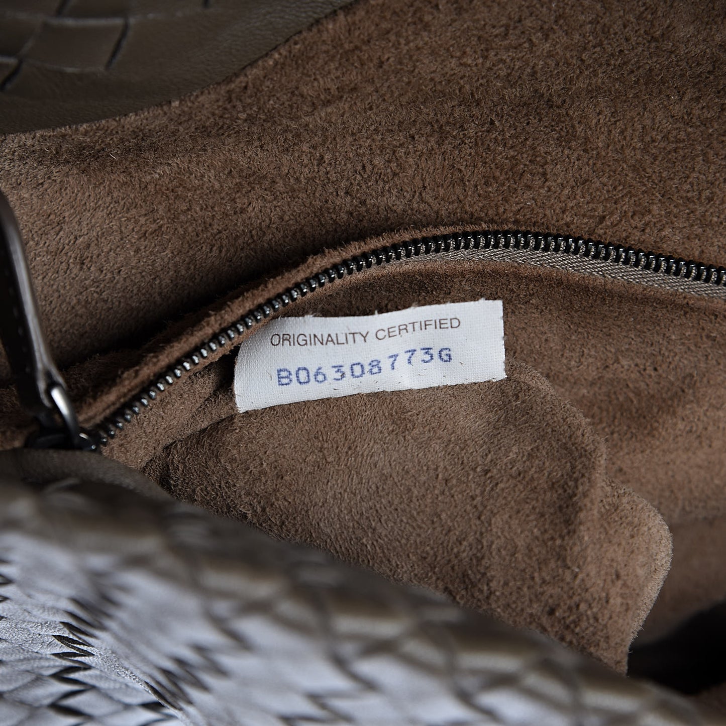 Nappa Intrecciato Medium Garda Bag Shadow