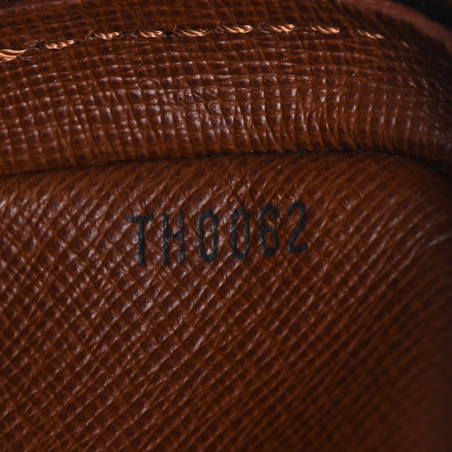 Louis Vuitton Monogram Amazone 6 of 10