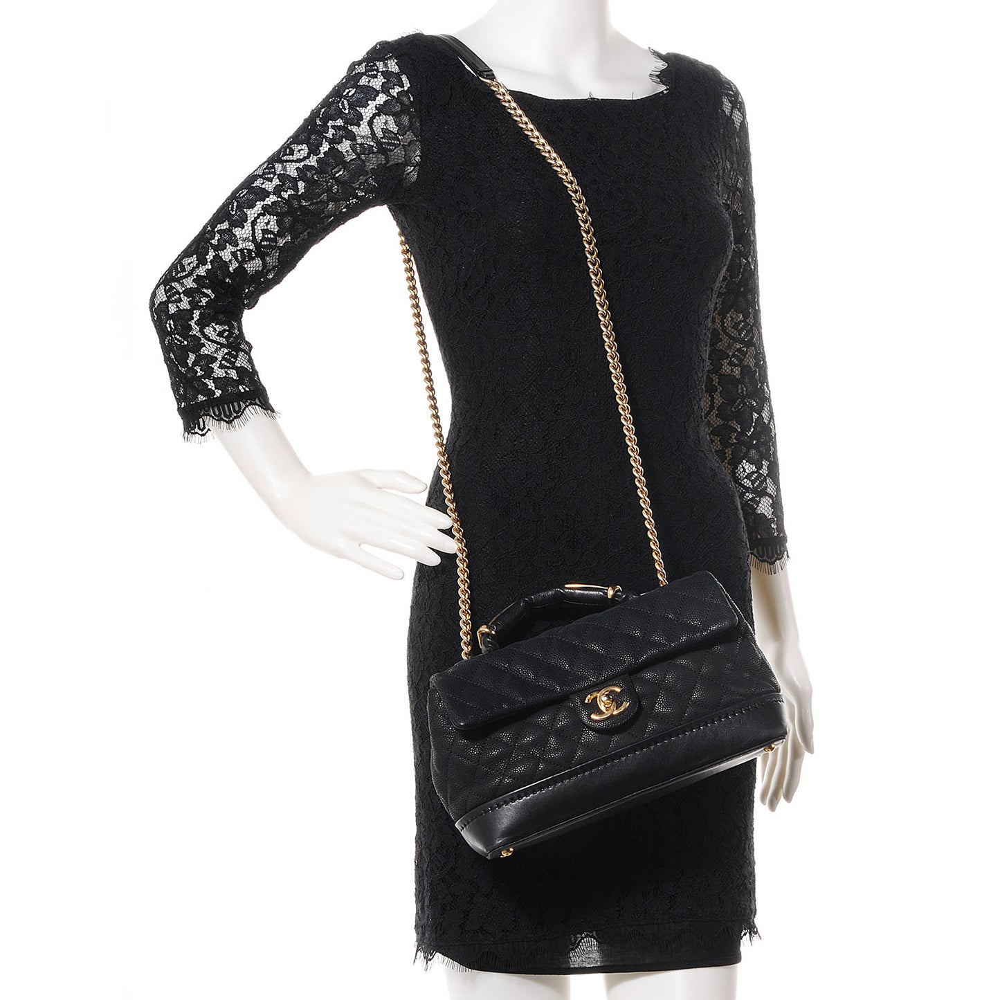 Iridescent Grained Calfskin Medium Globe Trotter Flap Black
