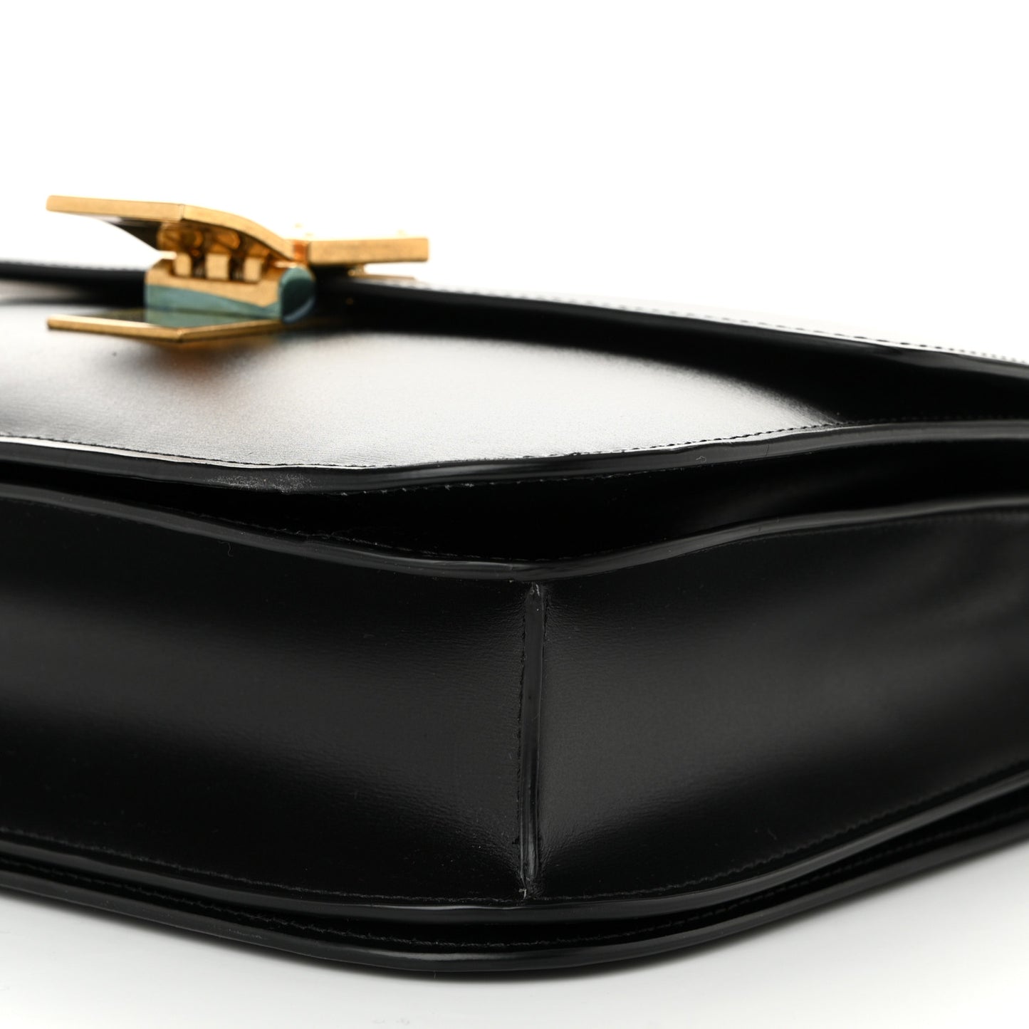 Box Calfskin Medium Classic Box Flap Black