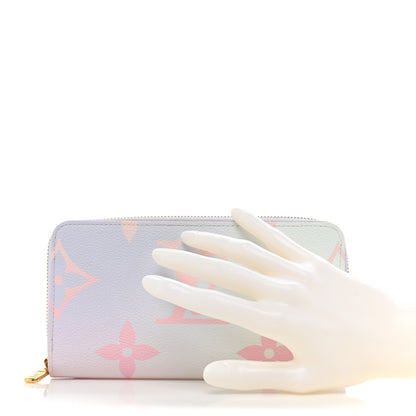 Louis Vuitton Monogram Giant Spring In The City Zippy Wallet Sunrise Pastel 2 of 13