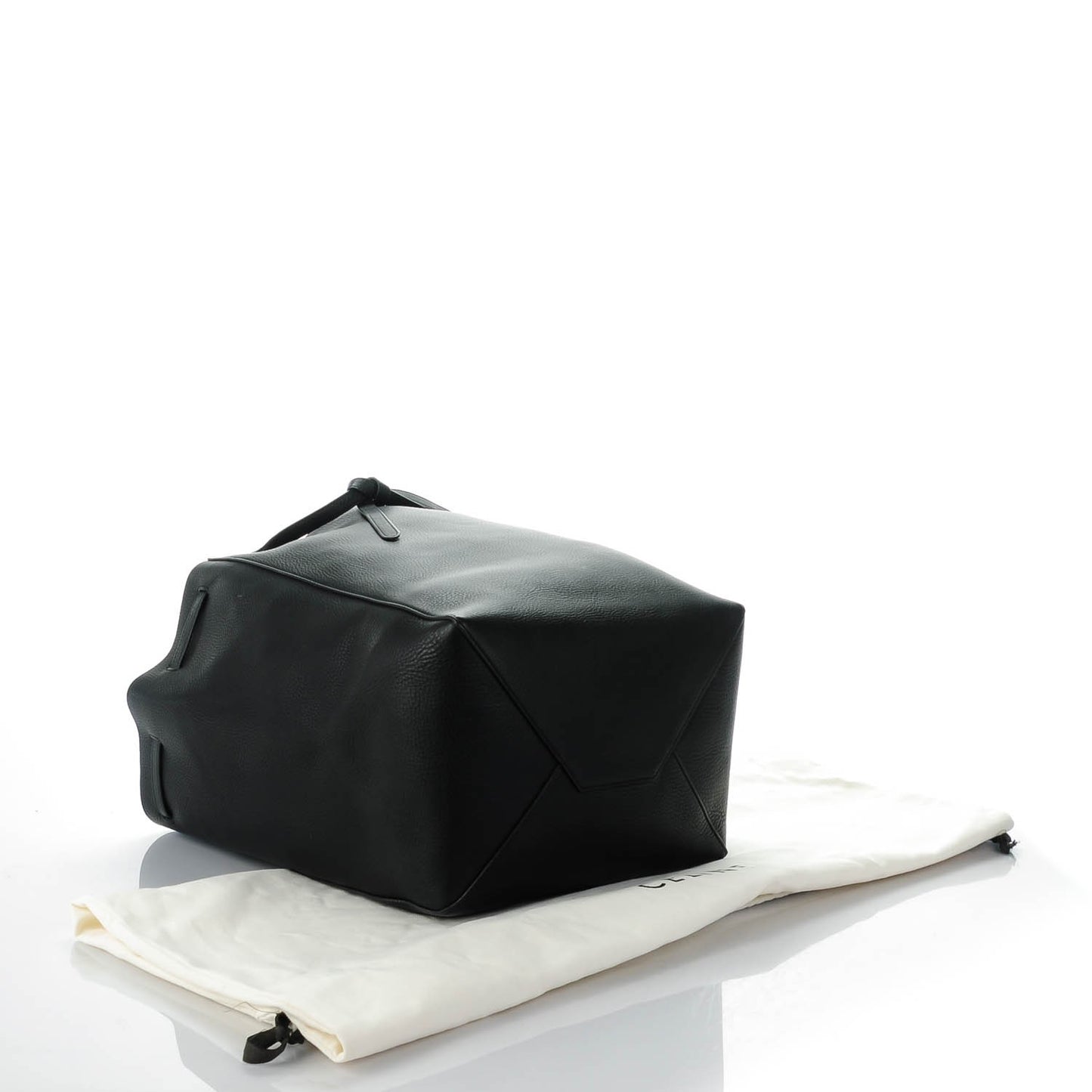 Soft Grained Calfskin Medium Cabas Phantom Black