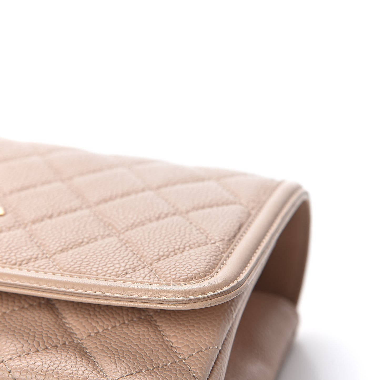 Caviar Quilted Medium CC Filigree Flap Beige