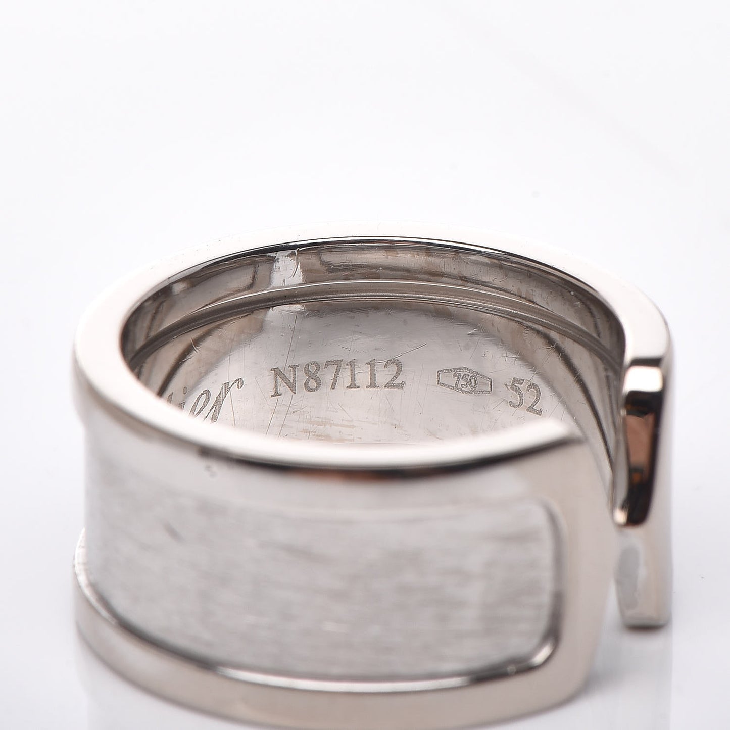 18K White Gold 10mm Logo De Ring 52 6