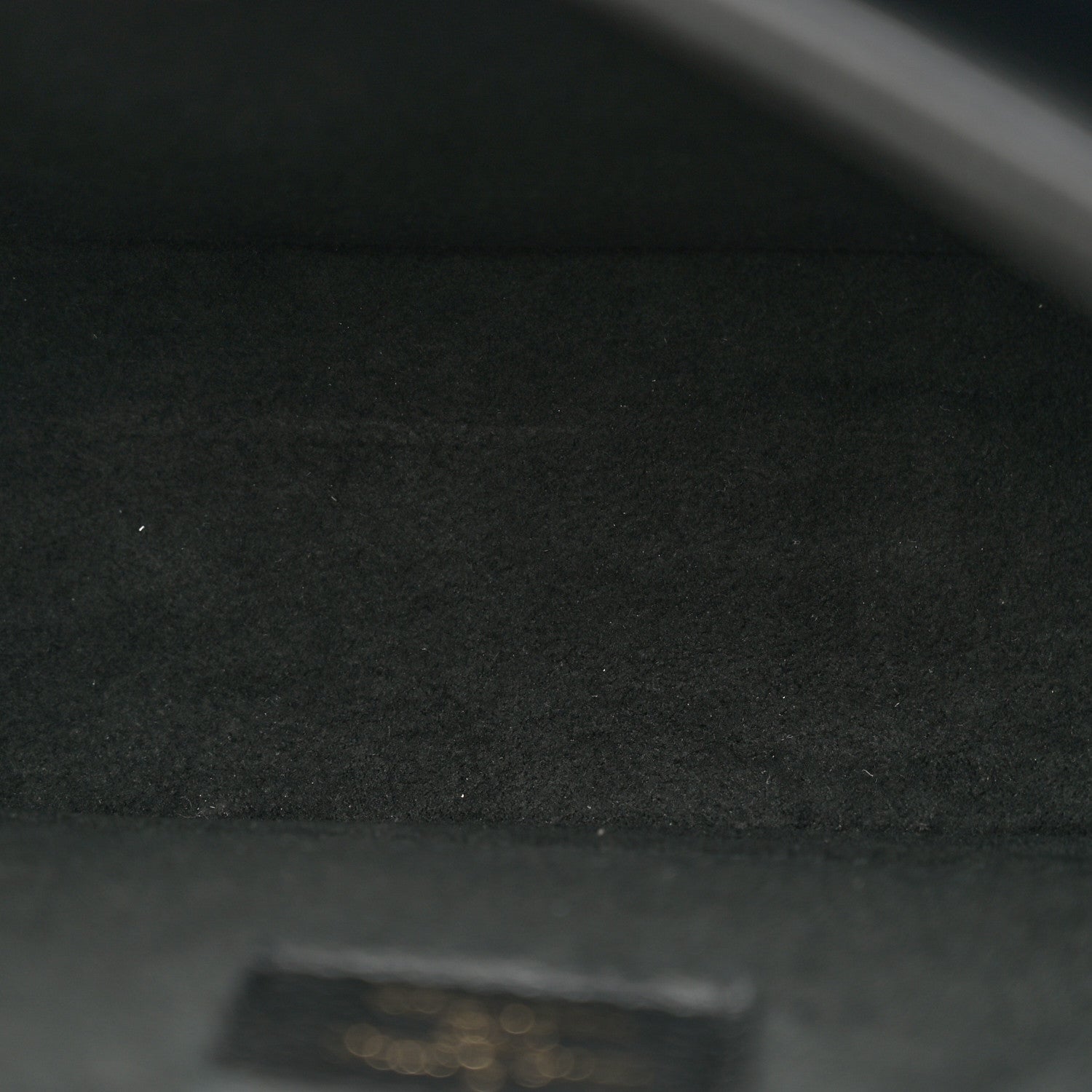 Louis Vuitton Grained Calfskin Lockme Tender Black 5 of 10