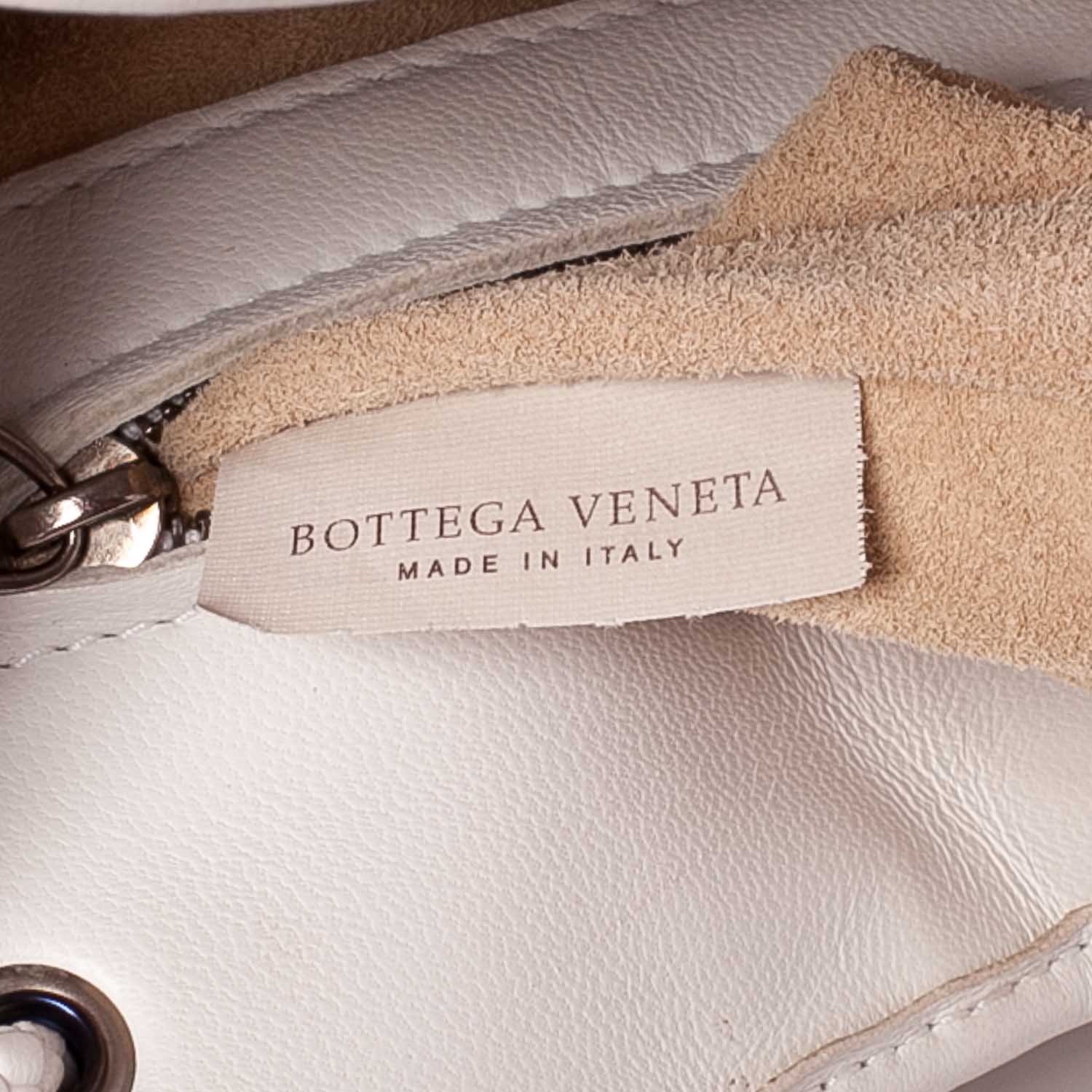 Bottega Veneta Woven Perforated Shoulder Bag Bianco 8 of 9