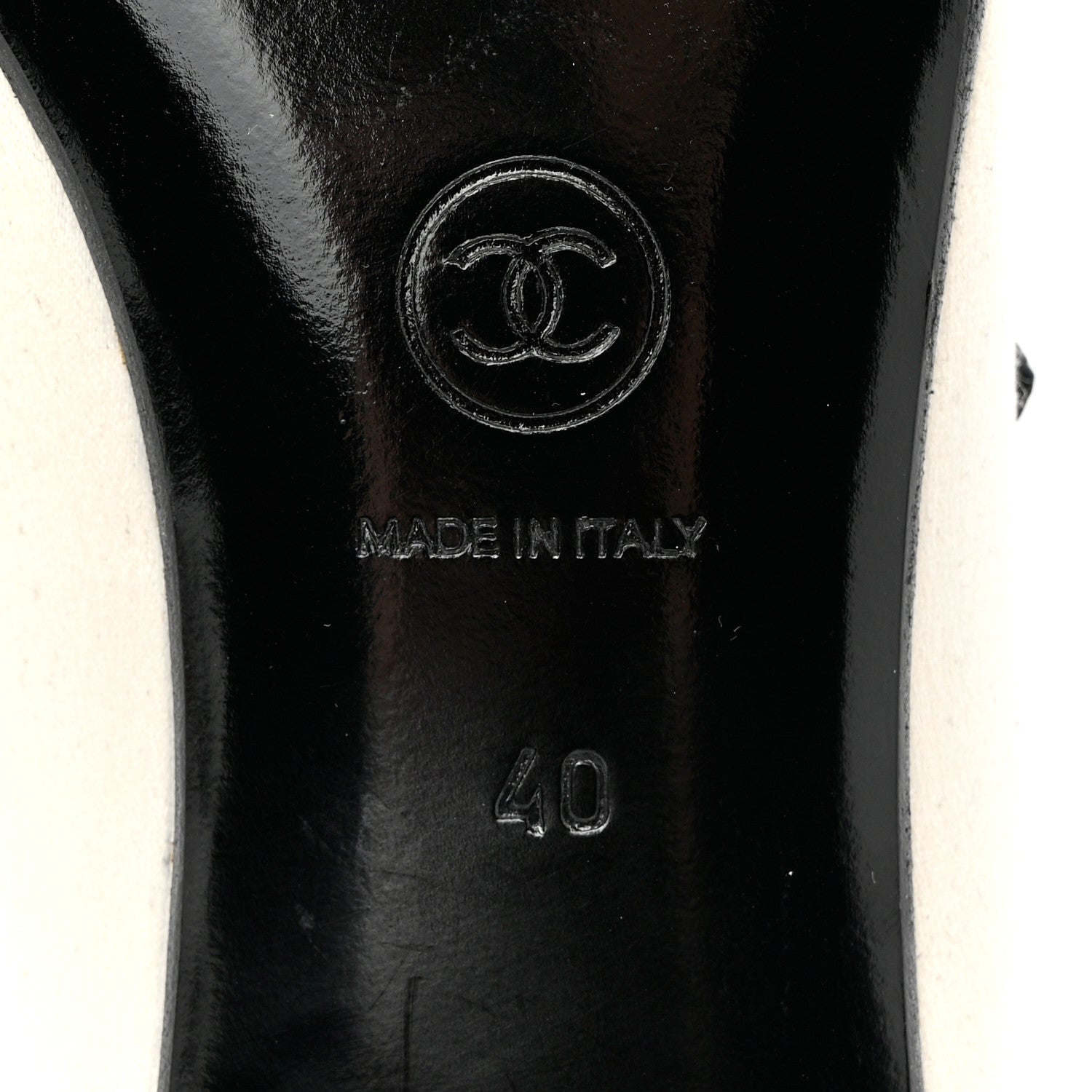Chanel Fabric Cap Toe CC Ballerina Ankle Wrap Pumps 40 White Black 7 of 7