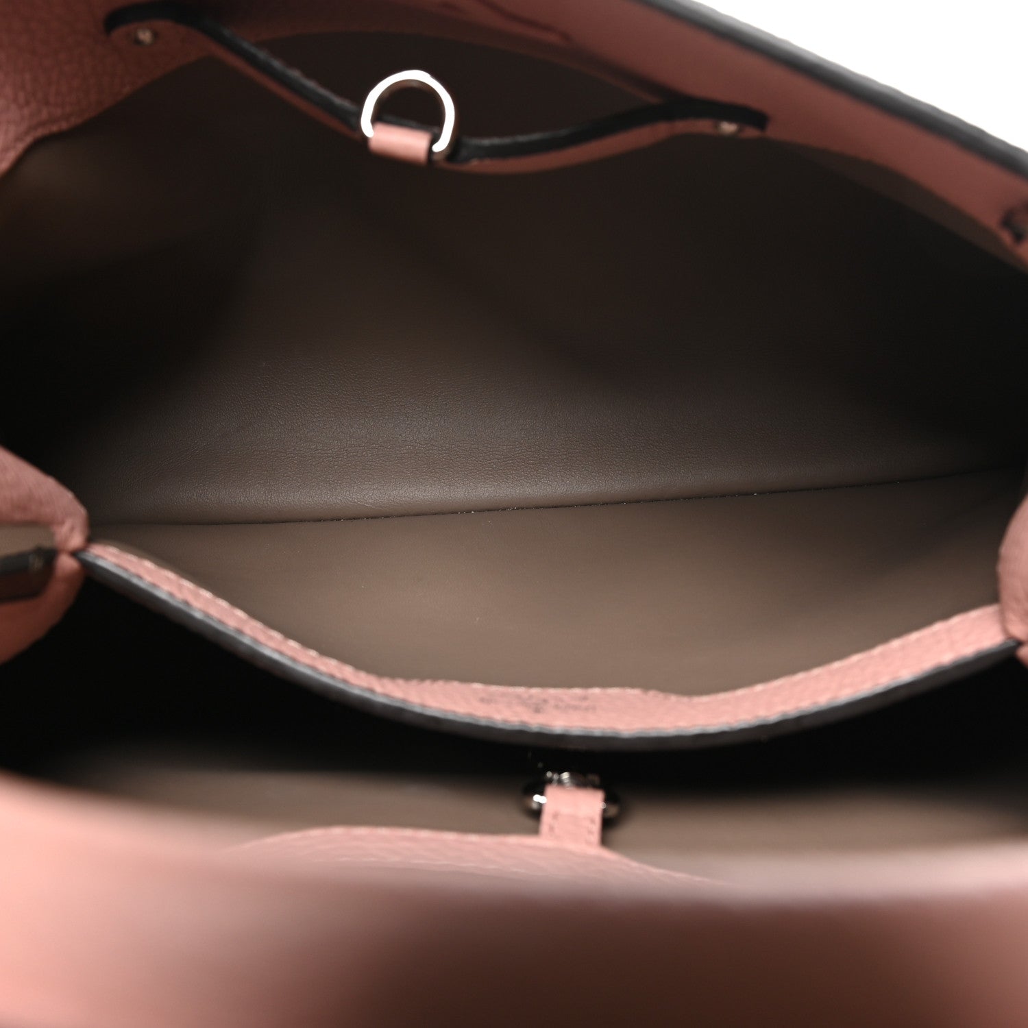 Louis Vuitton Taurillon Capucines PM Magnolia 5 of 9